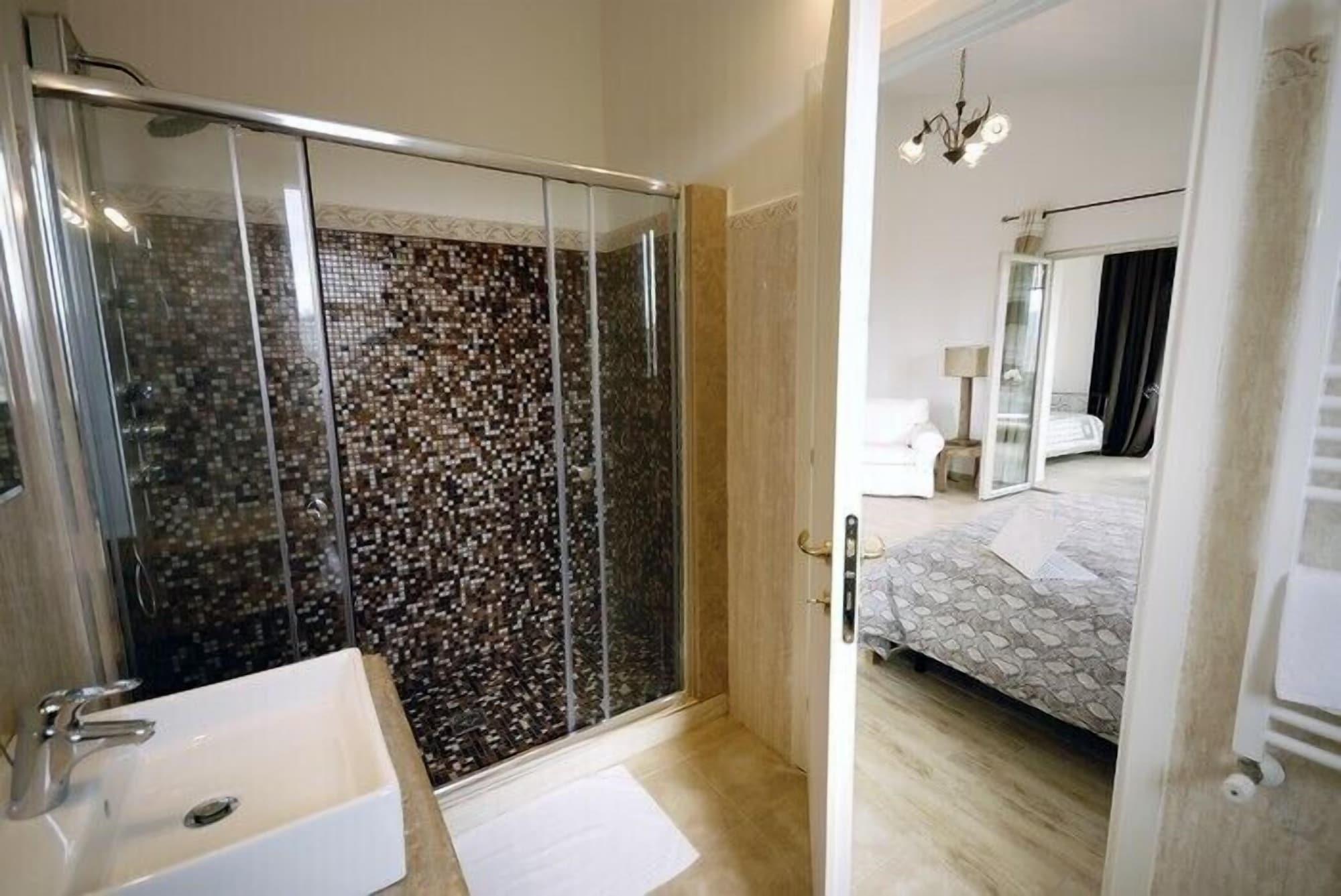 Pietriccio Rosso Hotel La Campigliola ภายนอก รูปภาพ